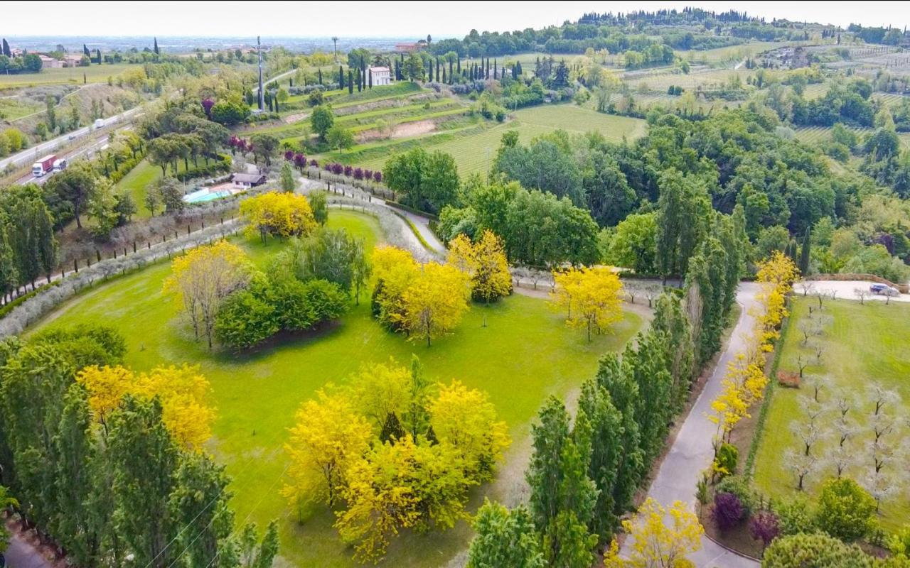 Lake & Country Holidays Буссоленго Экстерьер фото